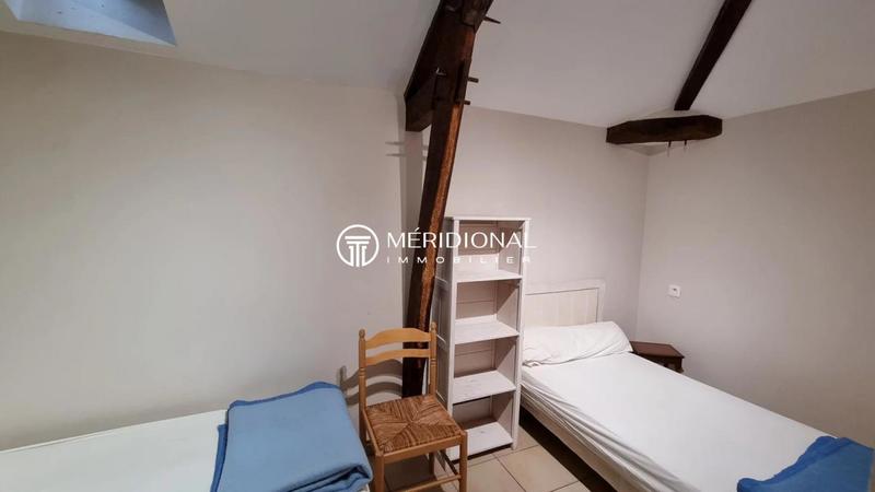 Maison - 648 m² - 22 pièces