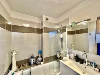 Appartement - 90 m² - 4 pièces