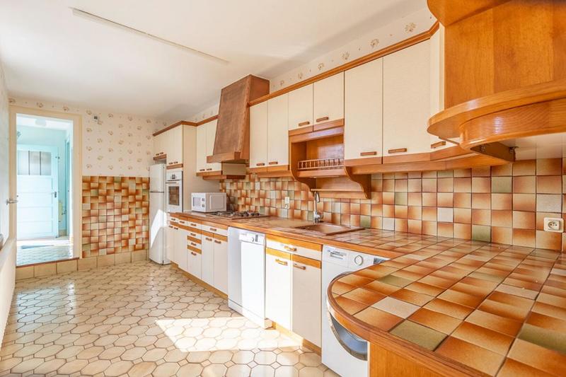 Maison - 142 m² - 6 pièces