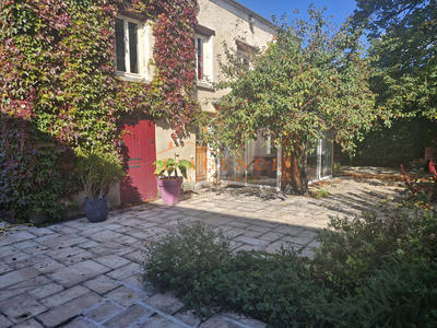 Propriété - 361 m² - 12 pièces