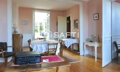 Maison - 178 m² - 7 pièces