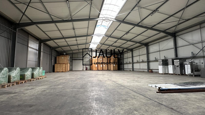 Entrepôt - 5 520 m²