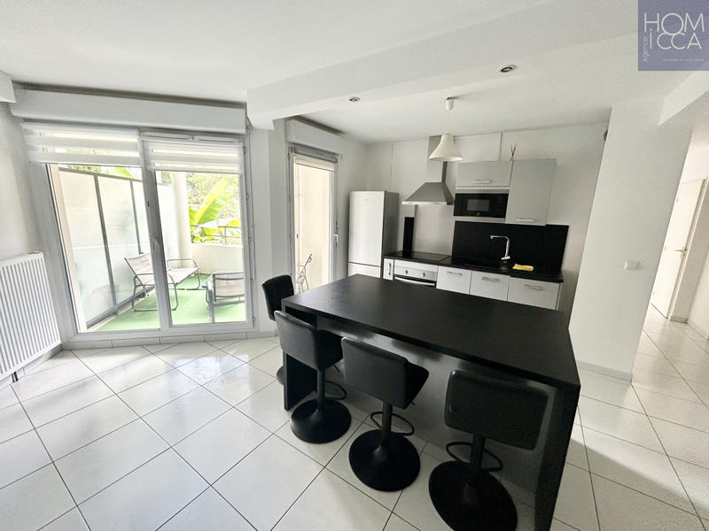 Appartement - 70 m² - 3 pièces