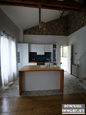 Maison - 104 m² - 4 pièces