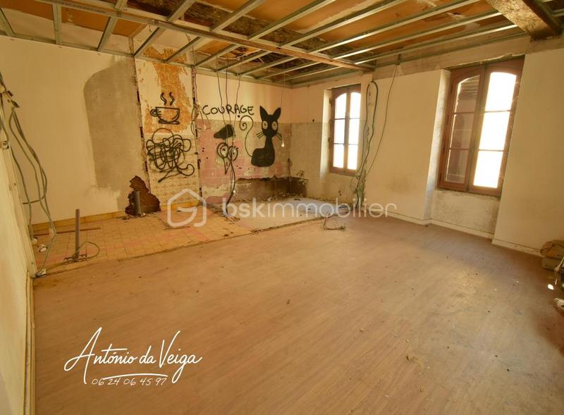 Immeuble - 165 m² - 10 pièces