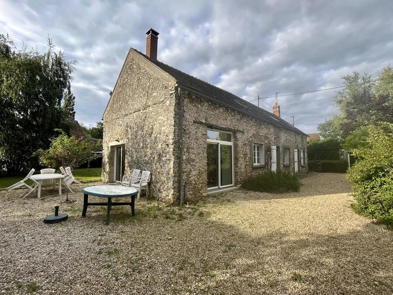 Maison - 151 m² - 8 pièces