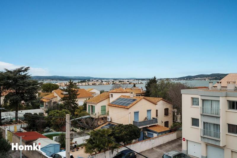 Appartement - 100 m² - 5 pièces