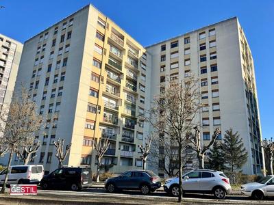 Studio - 19 m² - 1 pièce