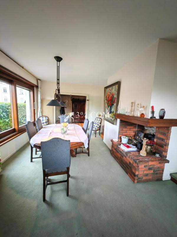 Maison - 293 m² - 12 pièces