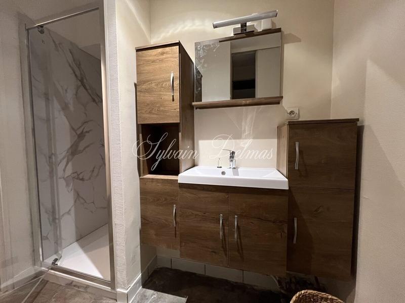 Appartement - 65 m² - 2 pièces