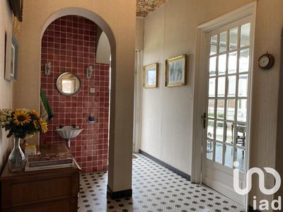 Maison - 250 m² - 13 pièces