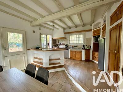 Maison - 139 m² - 6 pièces