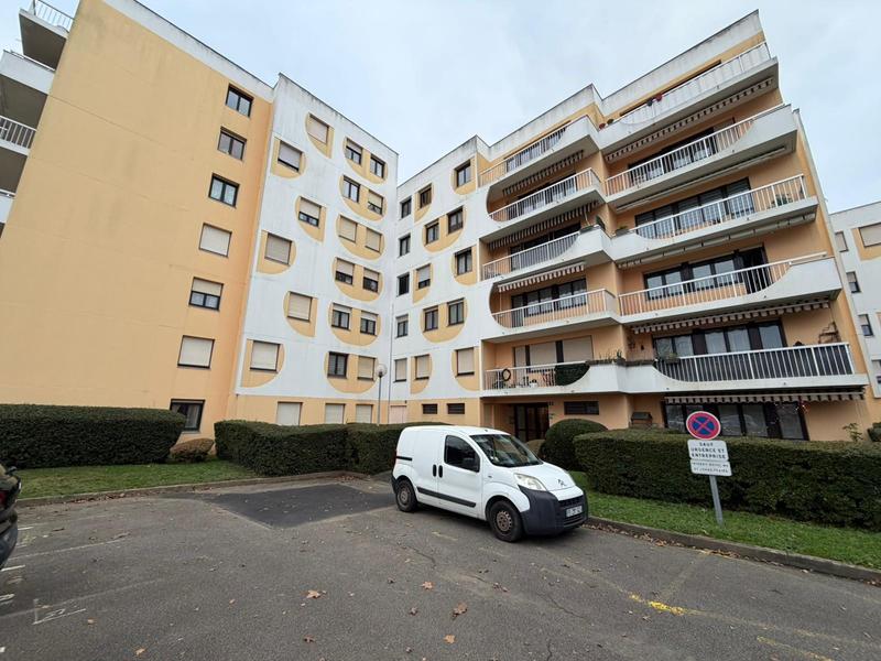 Appartement - 89 m² - 5 pièces