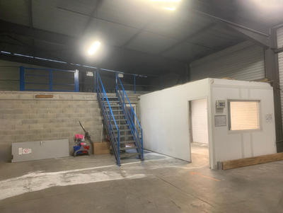 Local commercial - 1 000 m²