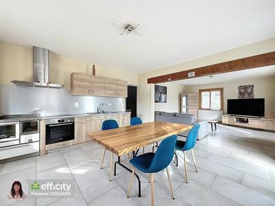 Appartement - 110 m² - 2 pièces