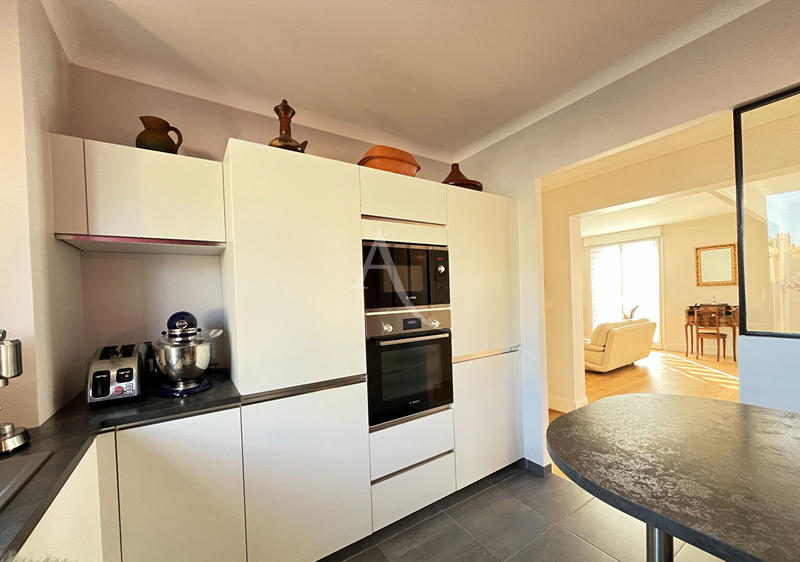 Appartement - 96 m² - 4 pièces