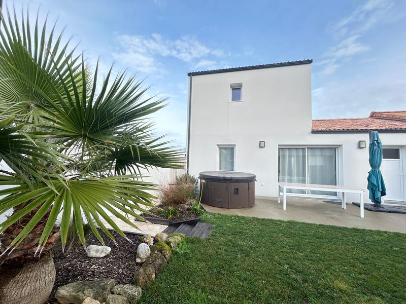 Maison - 85 m² - 4 pièces