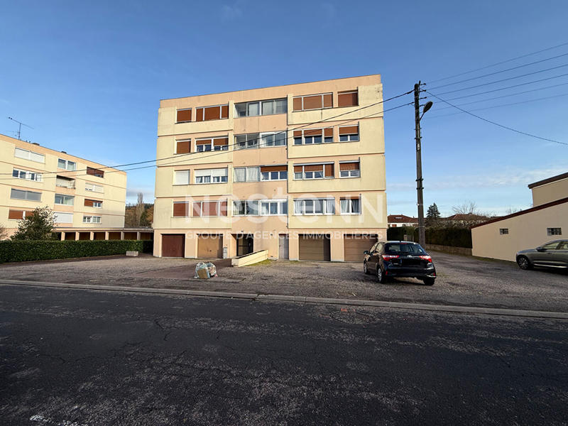 Appartement - 93 m² - 5 pièces