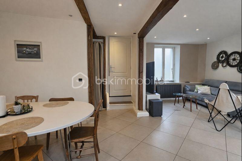 Maison en pierre - 105 m² - 5 pièces