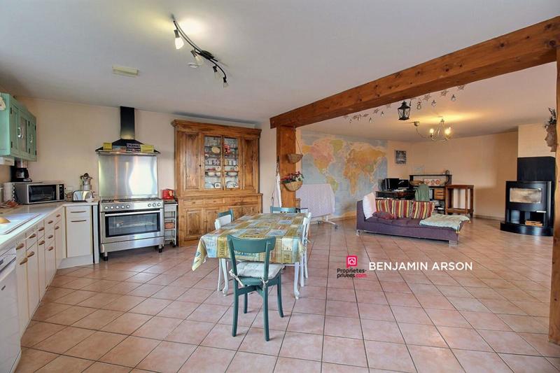Maison - 171 m² - 6 pièces