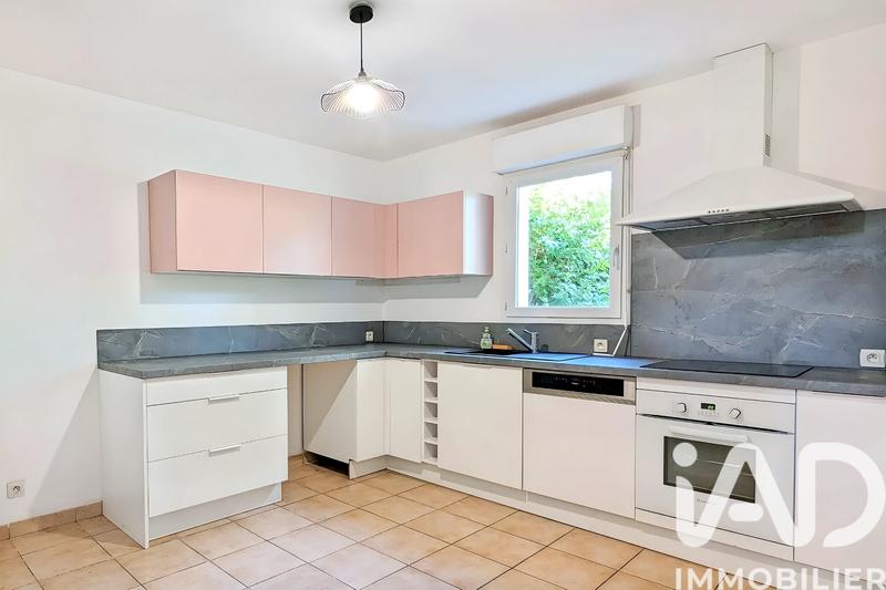 Maison - 92 m² - 4 pièces