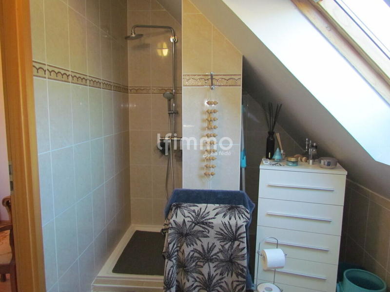 Maison - 180 m² - 7 pièces