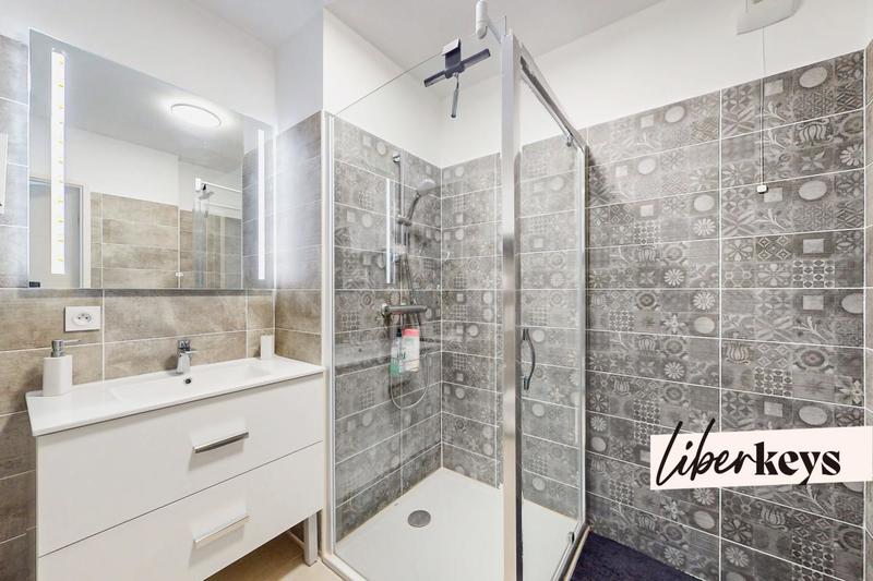 Appartement - 110 m² - 5 pièces