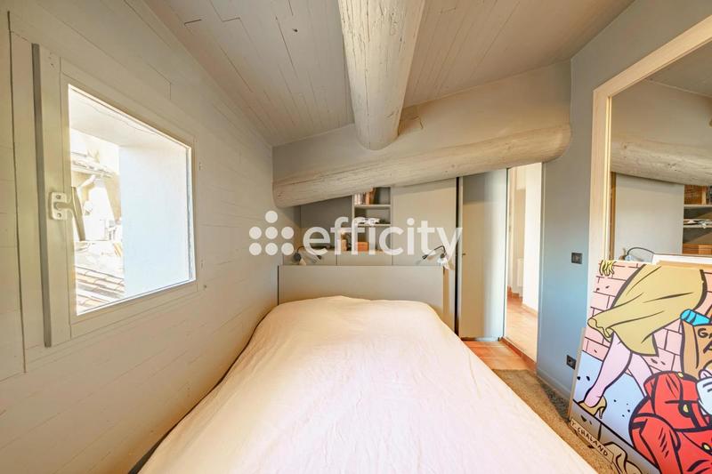 Appartement - 110 m² - 4 pièces