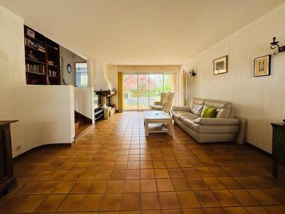 Maison - 122 m² - 4 pièces