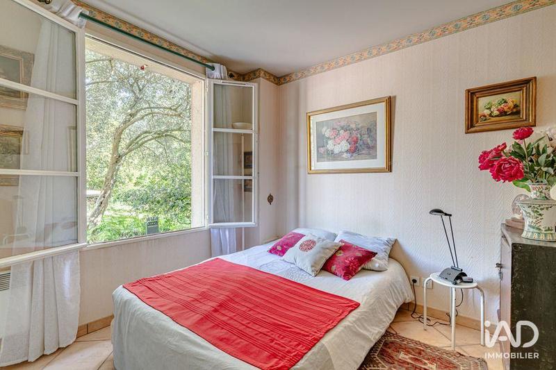 Maison - 225 m² - 6 pièces