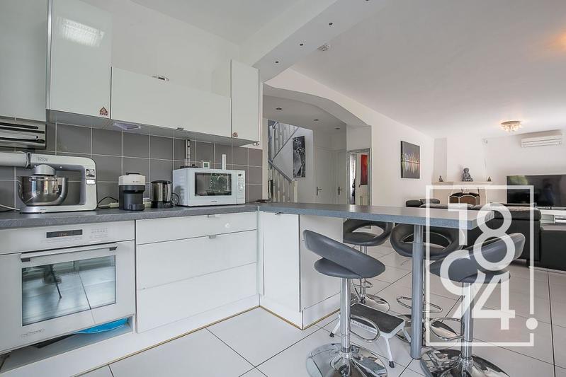 Villa - 136 m² - 5 pièces