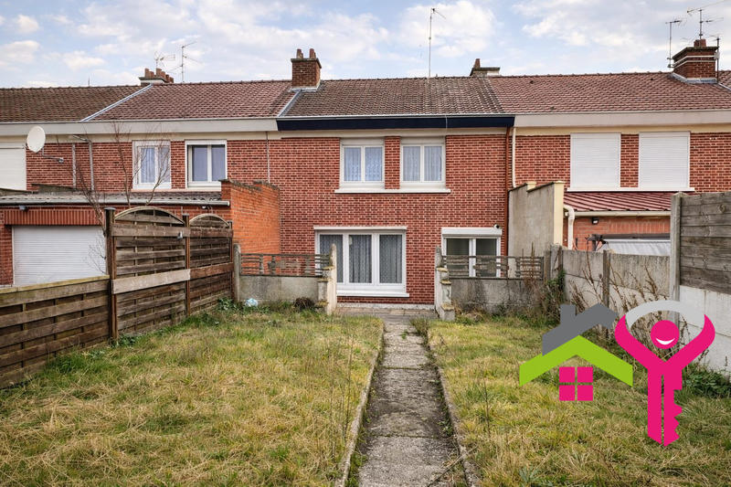 Maison - 80 m² - 4 pièces