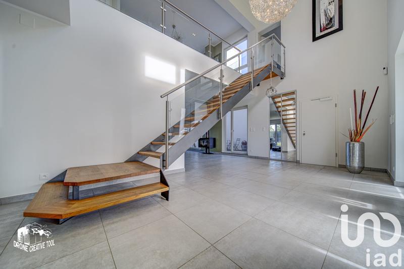 Maison - 271 m² - 5 pièces