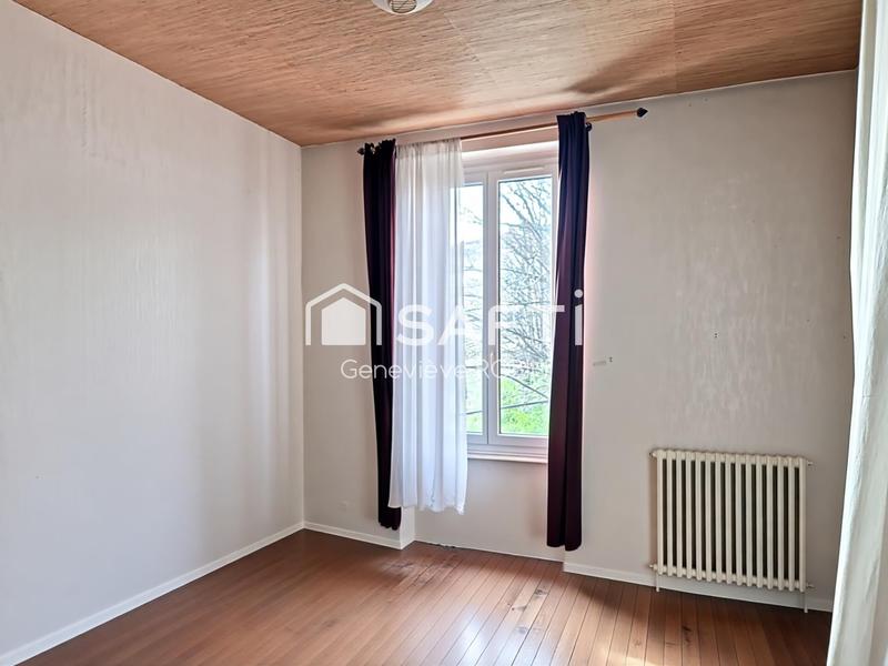 Maison - 214 m² - 7 pièces