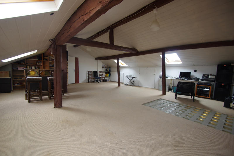 Maison de village - 254 m² - 8 pièces