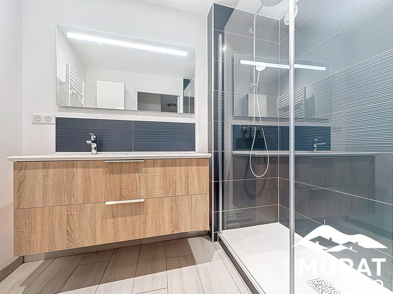 Appartement - 92 m² - 4 pièces