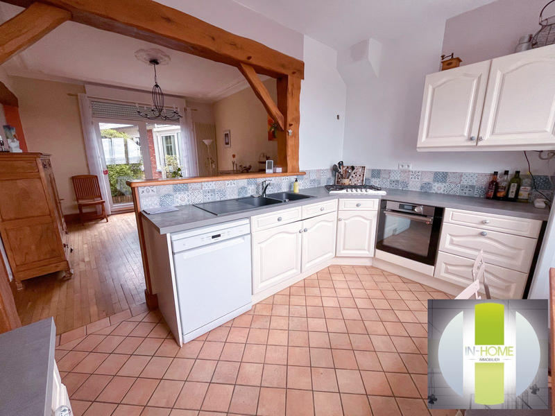 Maison - 272 m² - 2 pièces