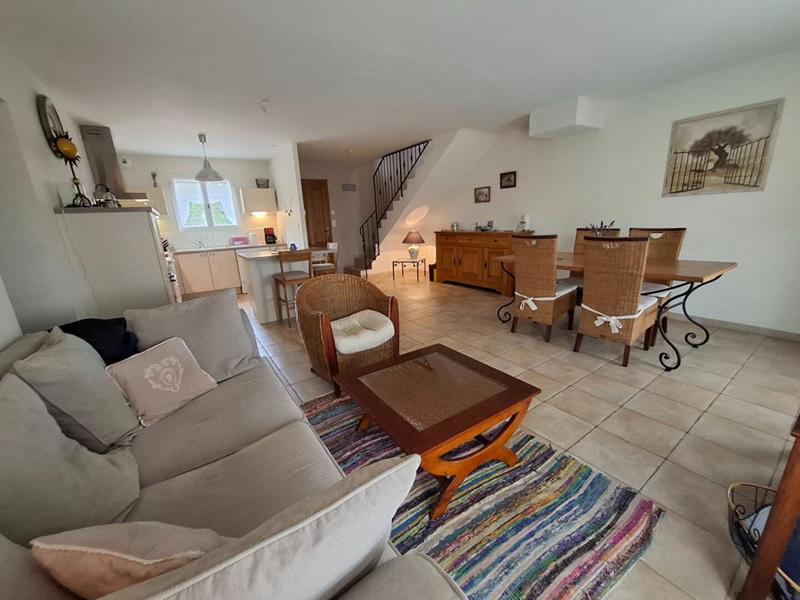 Maison - 200 m² - 7 pièces