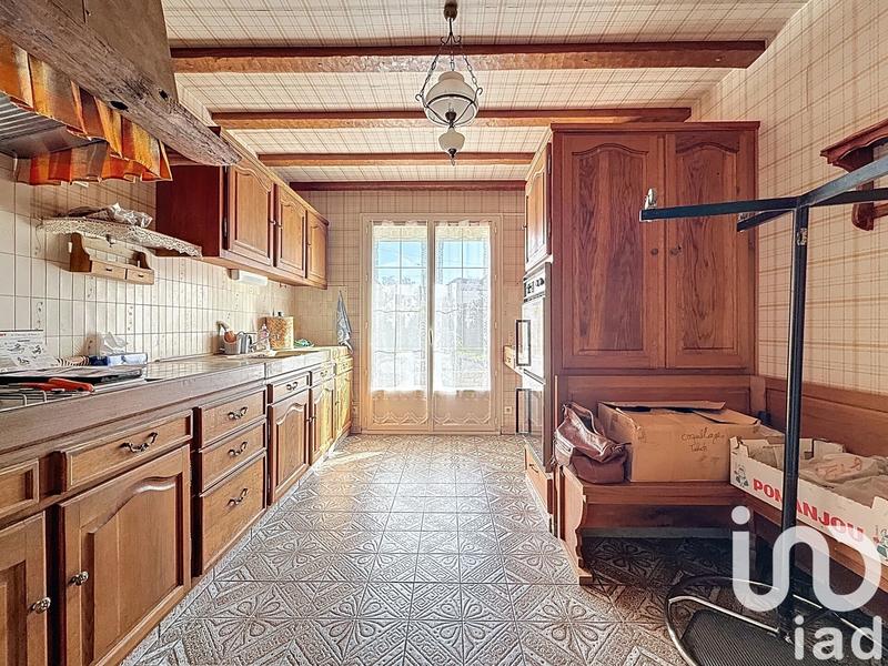 Maison - 180 m² - 8 pièces