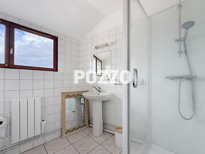 Maison - 140 m² - 3 pièces