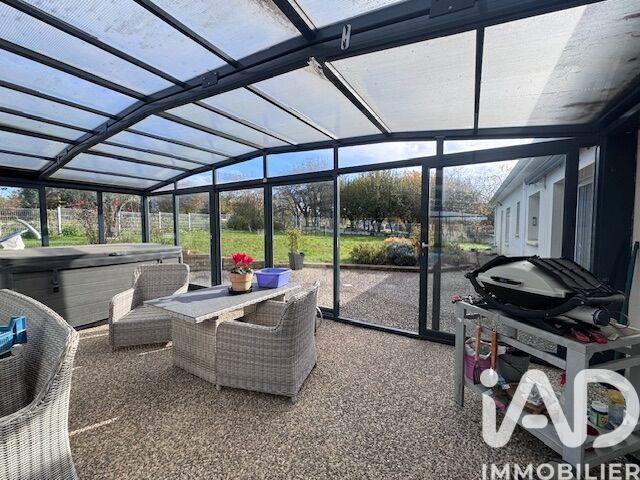 Maison - 219 m² - 6 pièces