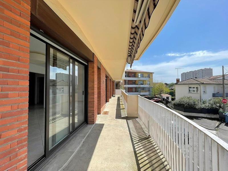 Appartement - 90 m² - 4 pièces