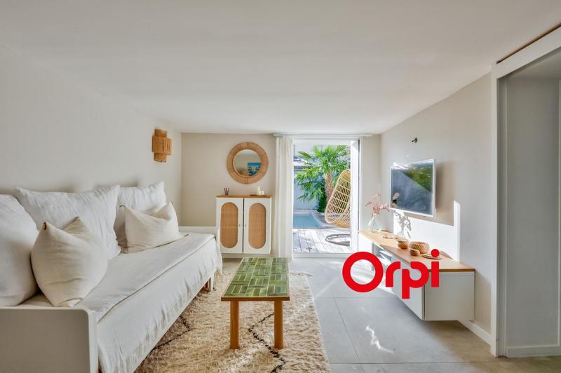 Maison - 190 m² - 8 pièces