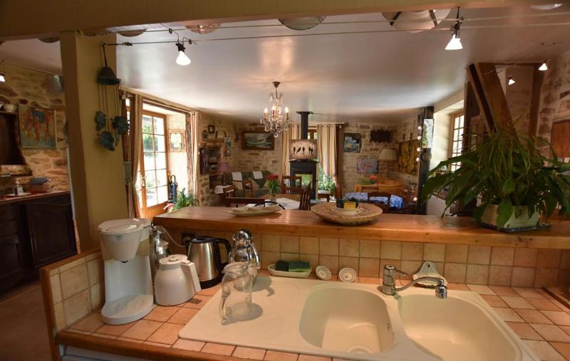 Propriété - 340 m² - 10 pièces