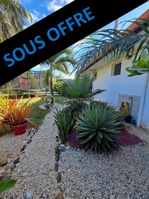 Maison - 105 m² - 4 pièces