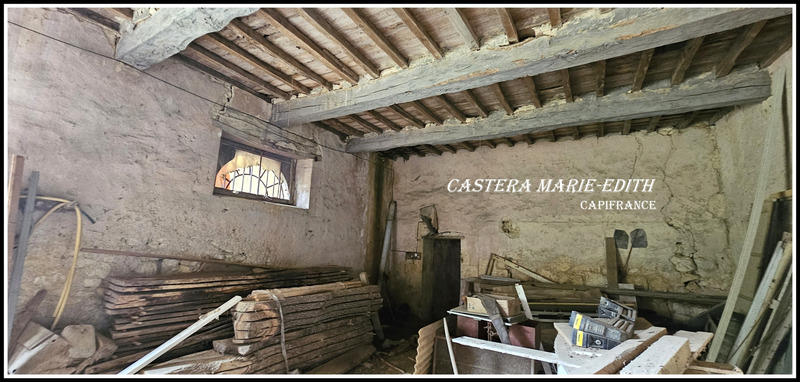 Propriété - 860 m² - 19 pièces