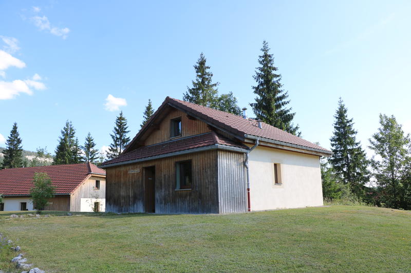 Chardon bleu et Epervière avec Sauna ( Chalet Beaujon - ex Sabots de Vénus)