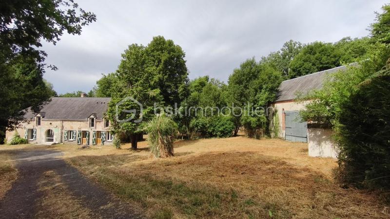 Propriété - 251 m² - 9 pièces