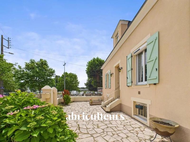 Maison ancienne - 111 m² - 5 pièces