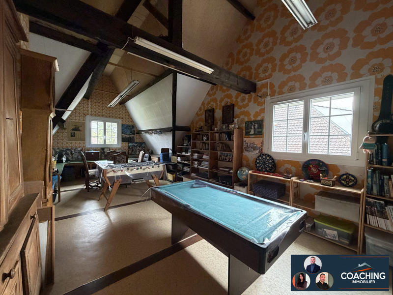 Maison - 217 m² - 8 pièces